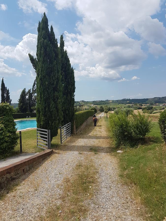Agriturismo Fattoria Rozzalupi Cerreto Guidi Eksteriør bilde
